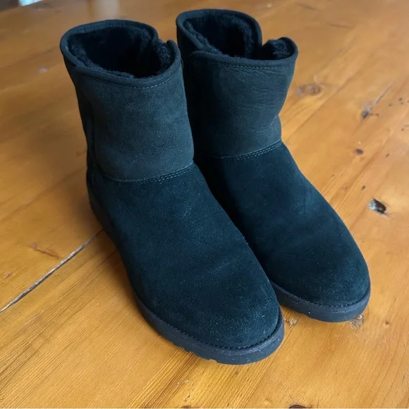 UGG Black Kristin Wedge Suede Boots - Picture 2 of 7